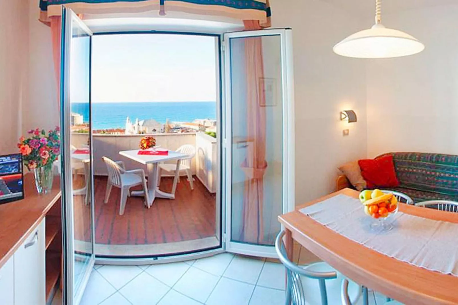 Residence Sant'Anna Pietra Ligure - TR1 - C8 CL Classic-Dining room