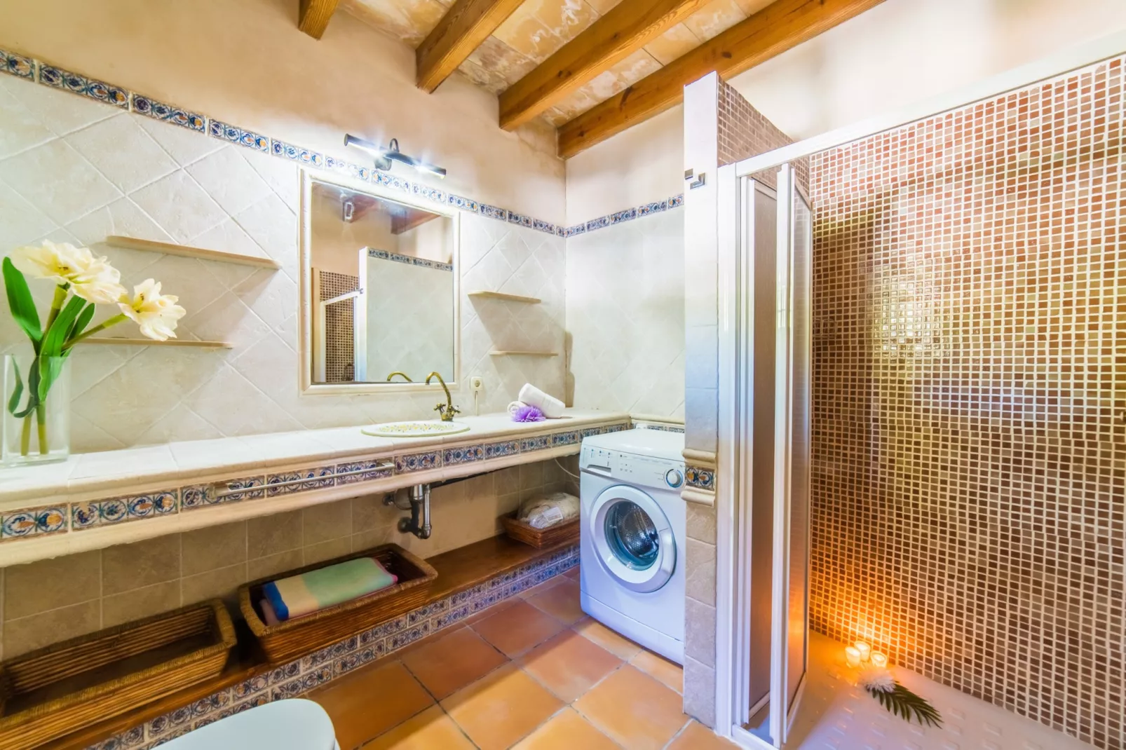 Caselles Petit-Bathroom