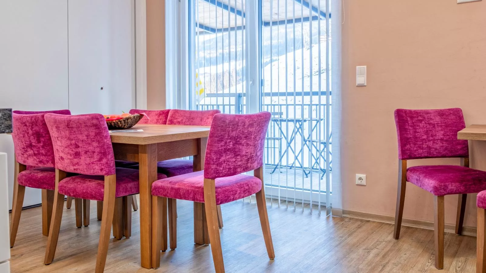 Sonnenhaus-Dining room