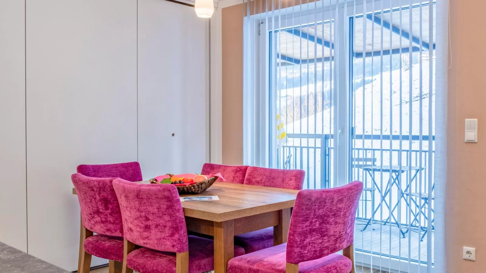 Sonnenhaus-Dining room
