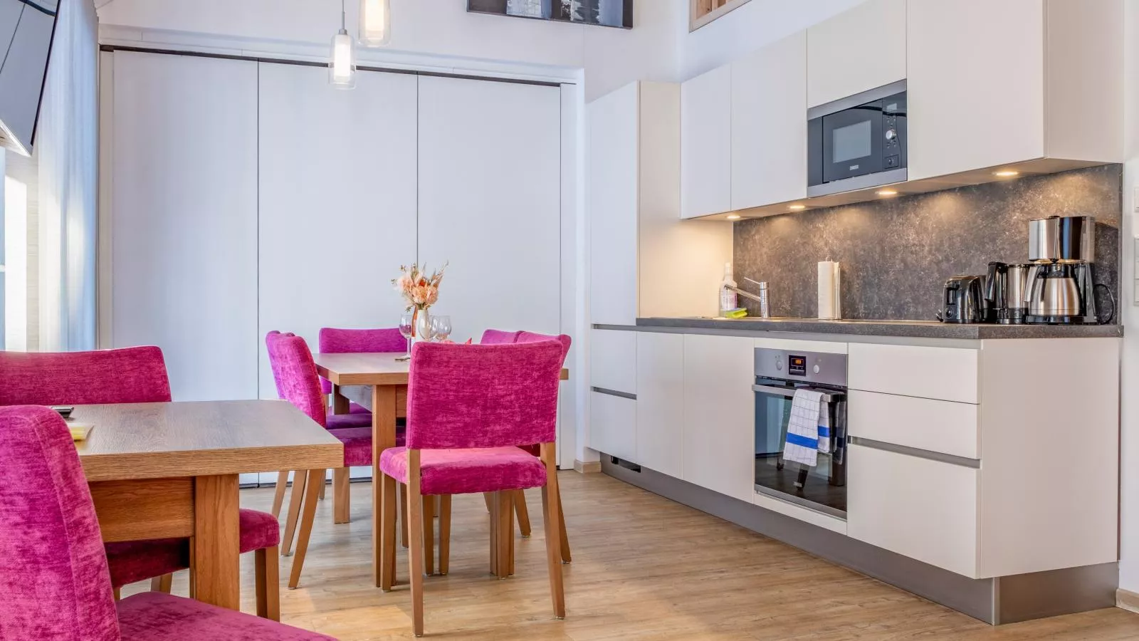 Sonnenhaus-Dining room