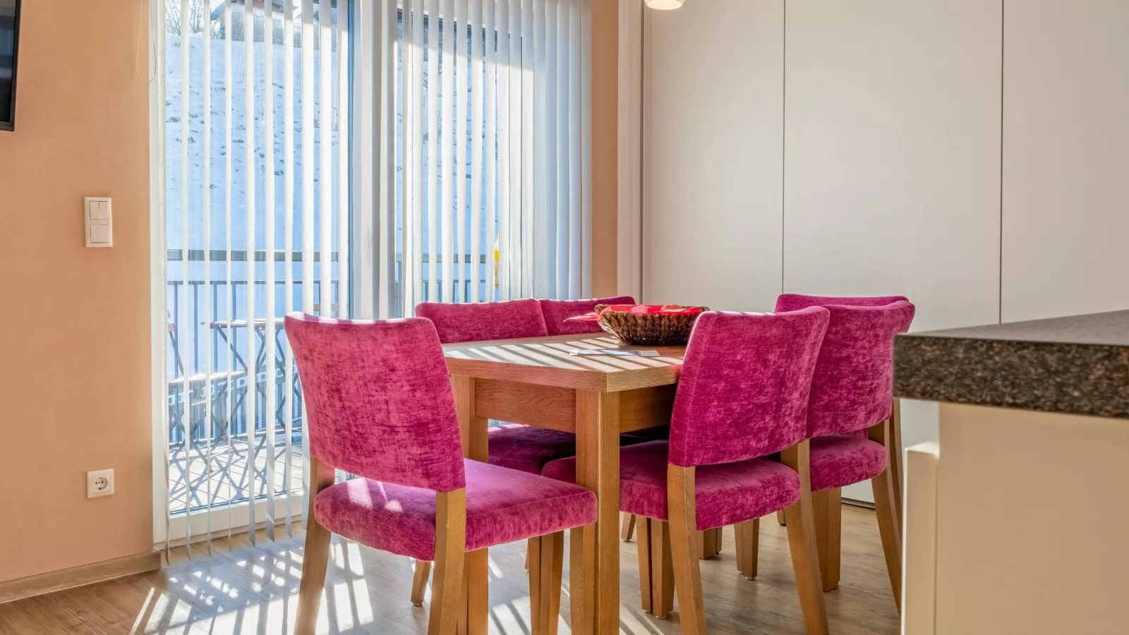 Sonnenhaus-Dining room