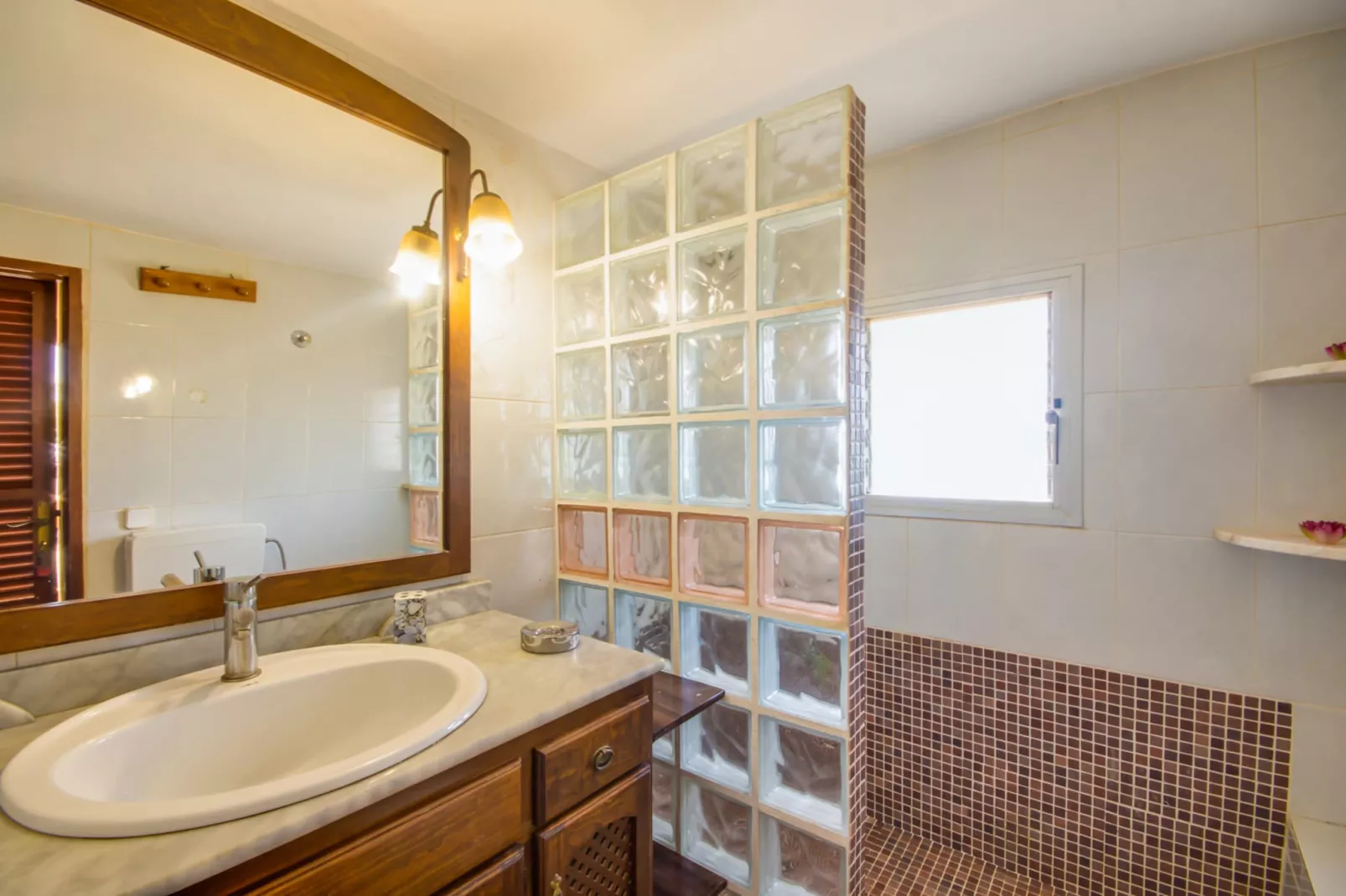 Casa de Puri-Bathroom