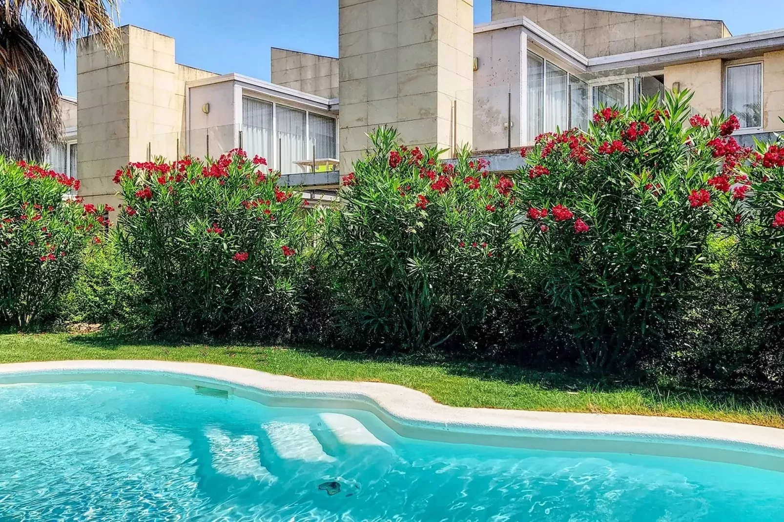 L' Escala delantero T20-Schwimmbad