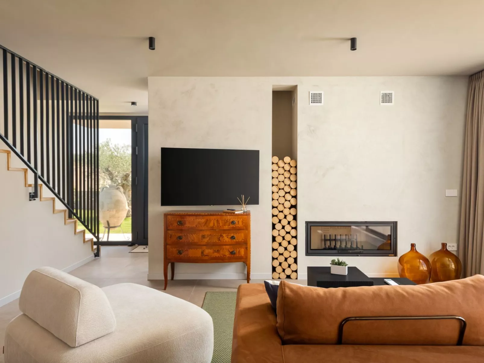 Casa Tia 2-Inside