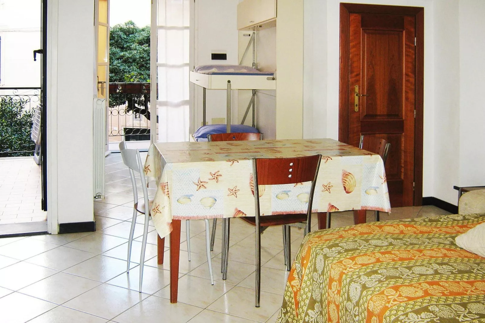 Apartments Giada Moneglia -A4/M4 Casa Giada-Dining room