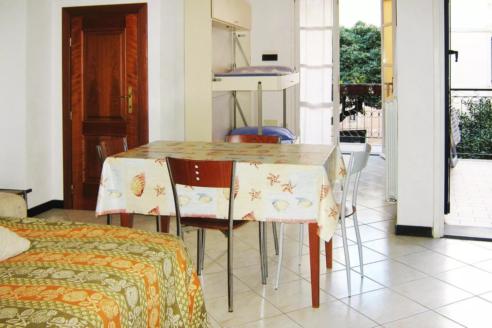 Apartments Giada Moneglia -A4/M4 Casa Giada-Dining room