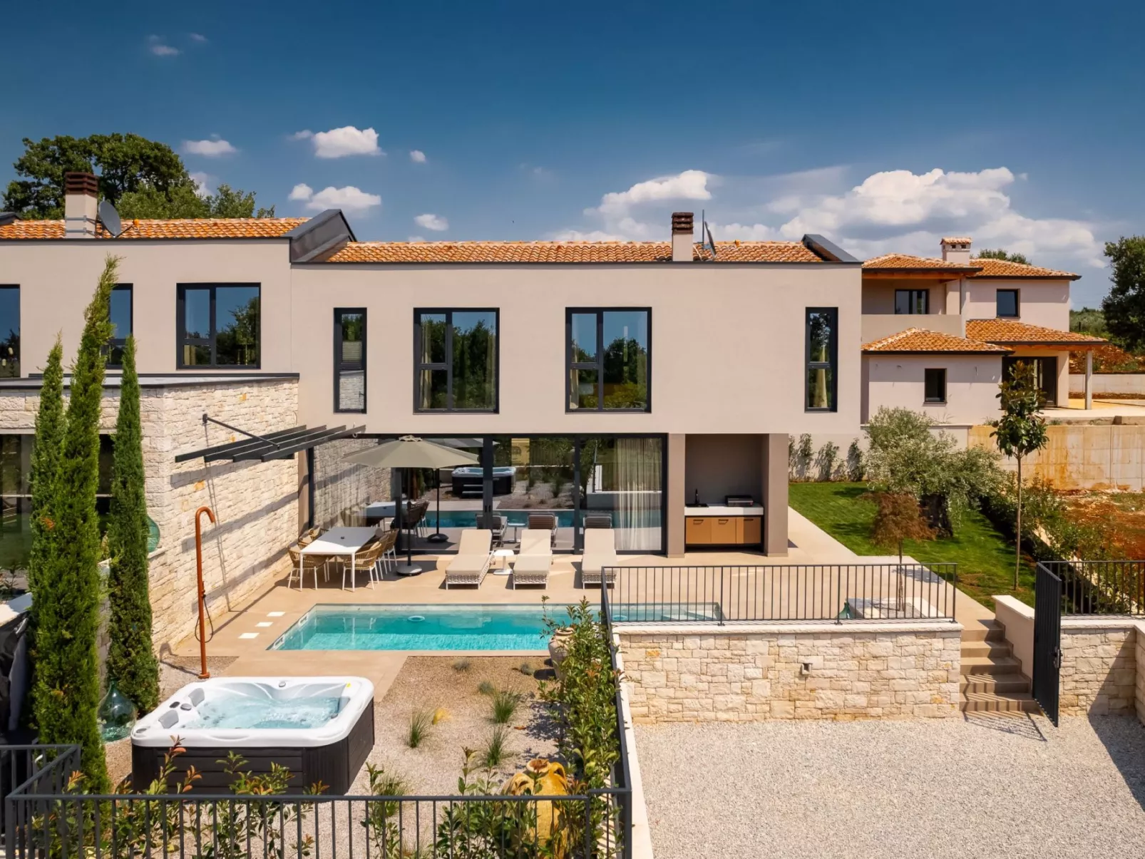 Casa Tia 2-Outside