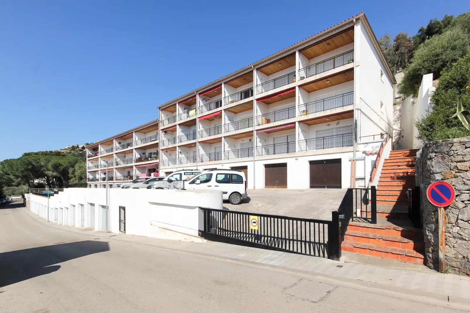 LES ROQUES C B1 Roses - 10189715