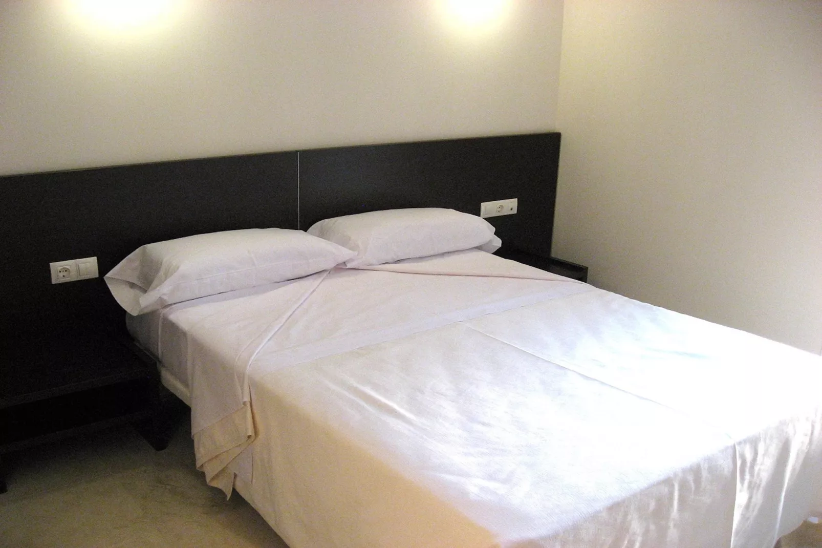 L' Escala delantero T40-Bedroom