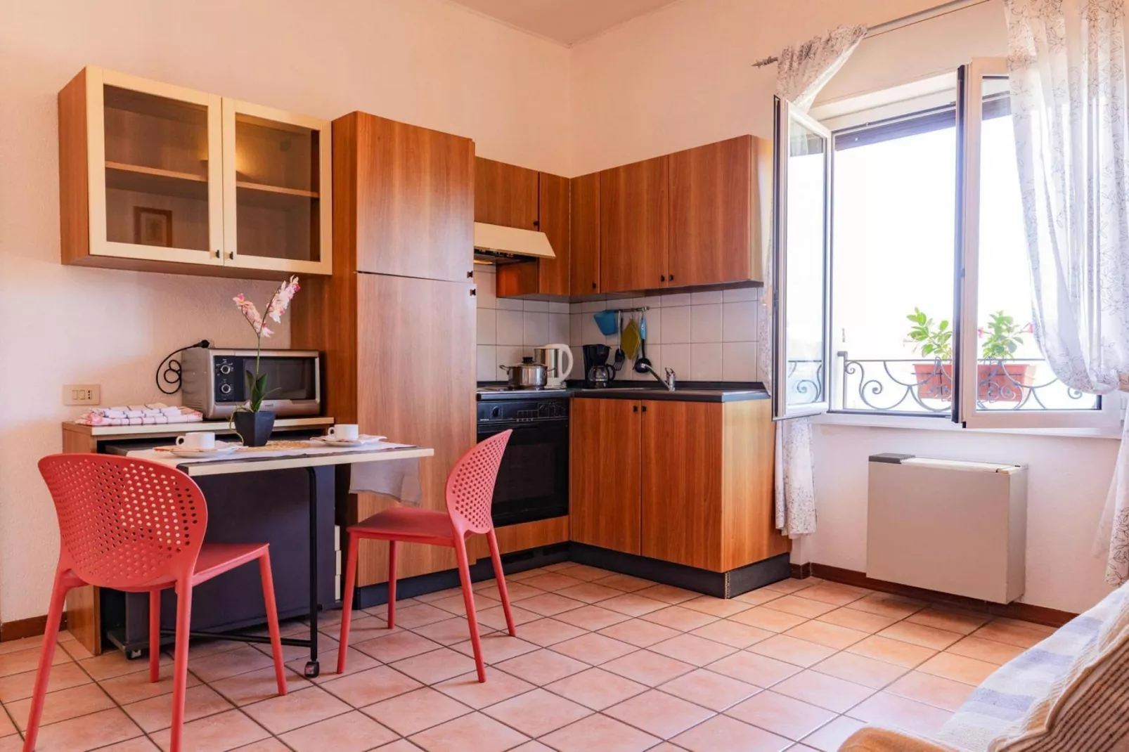 Residence Casa & Vela SRL, Oggebbio-Bilo fino 2-Kitchen