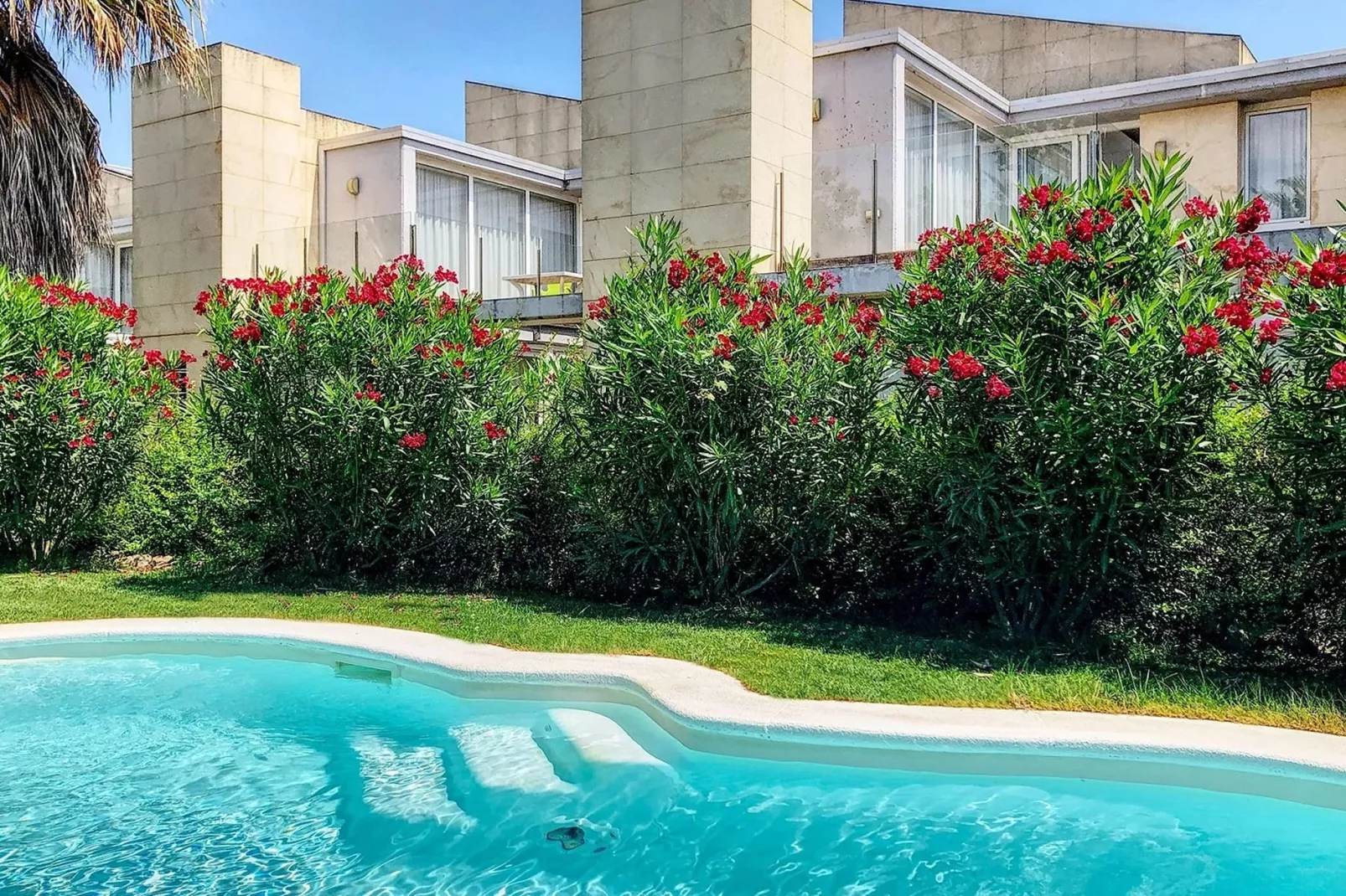 L' Escala delantero T45-Pool