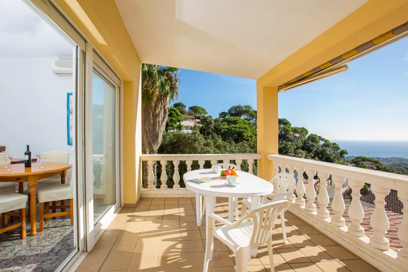 Cora-Terrace