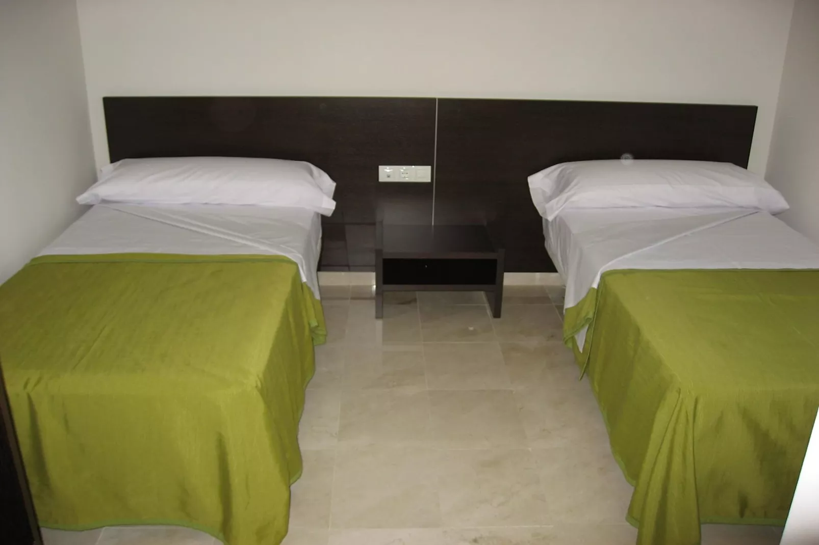 L' Escala delantero T45-Bedroom