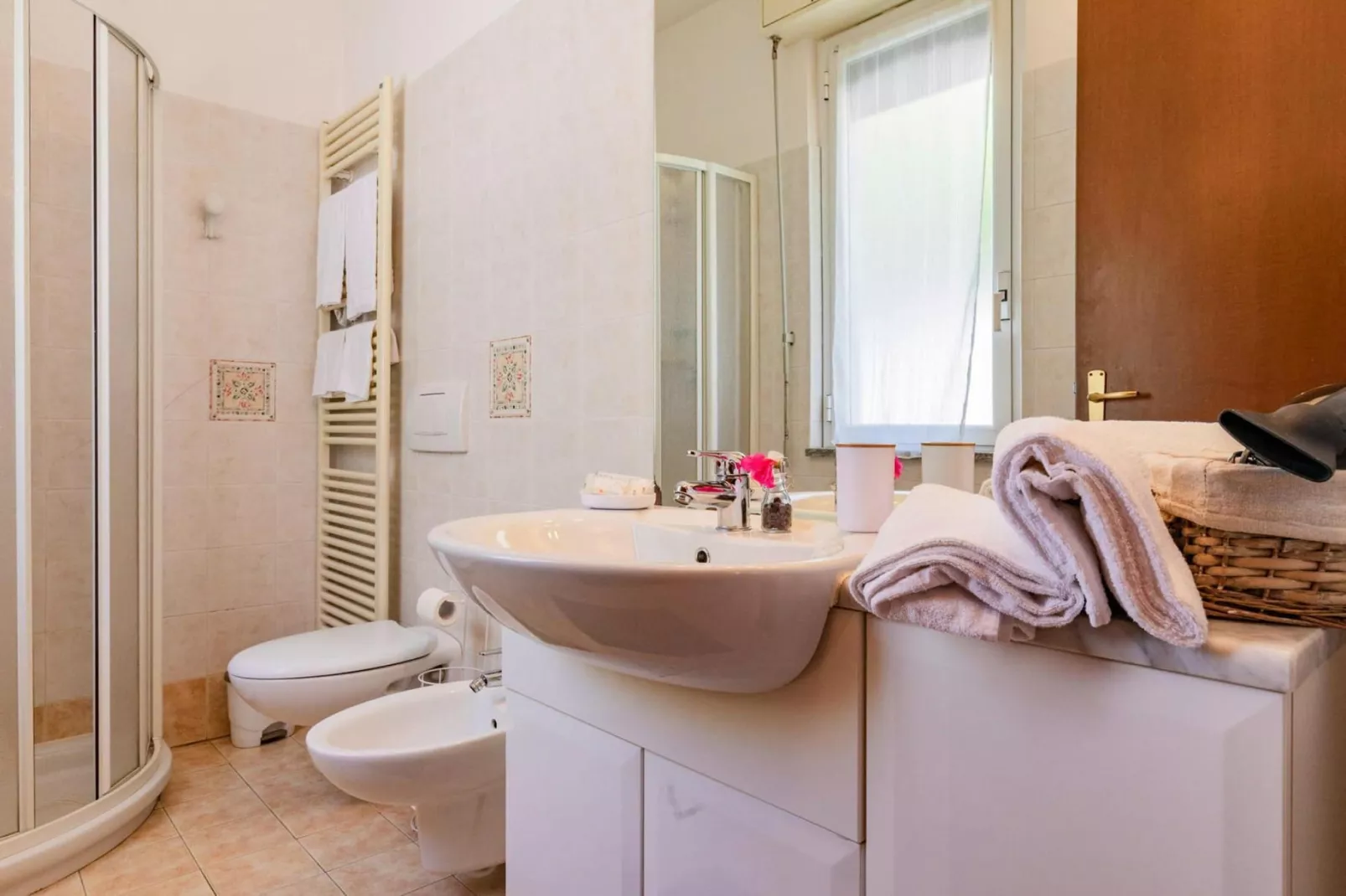 Residence Casa & Vela SRL, Oggebbio-Bilo fino 6-Bathroom