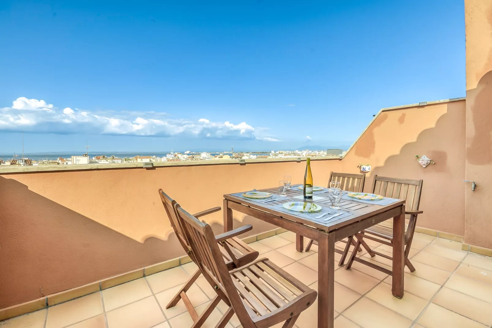 RAVAL DELS GRECS 16 Roses-Terrassenbalkon