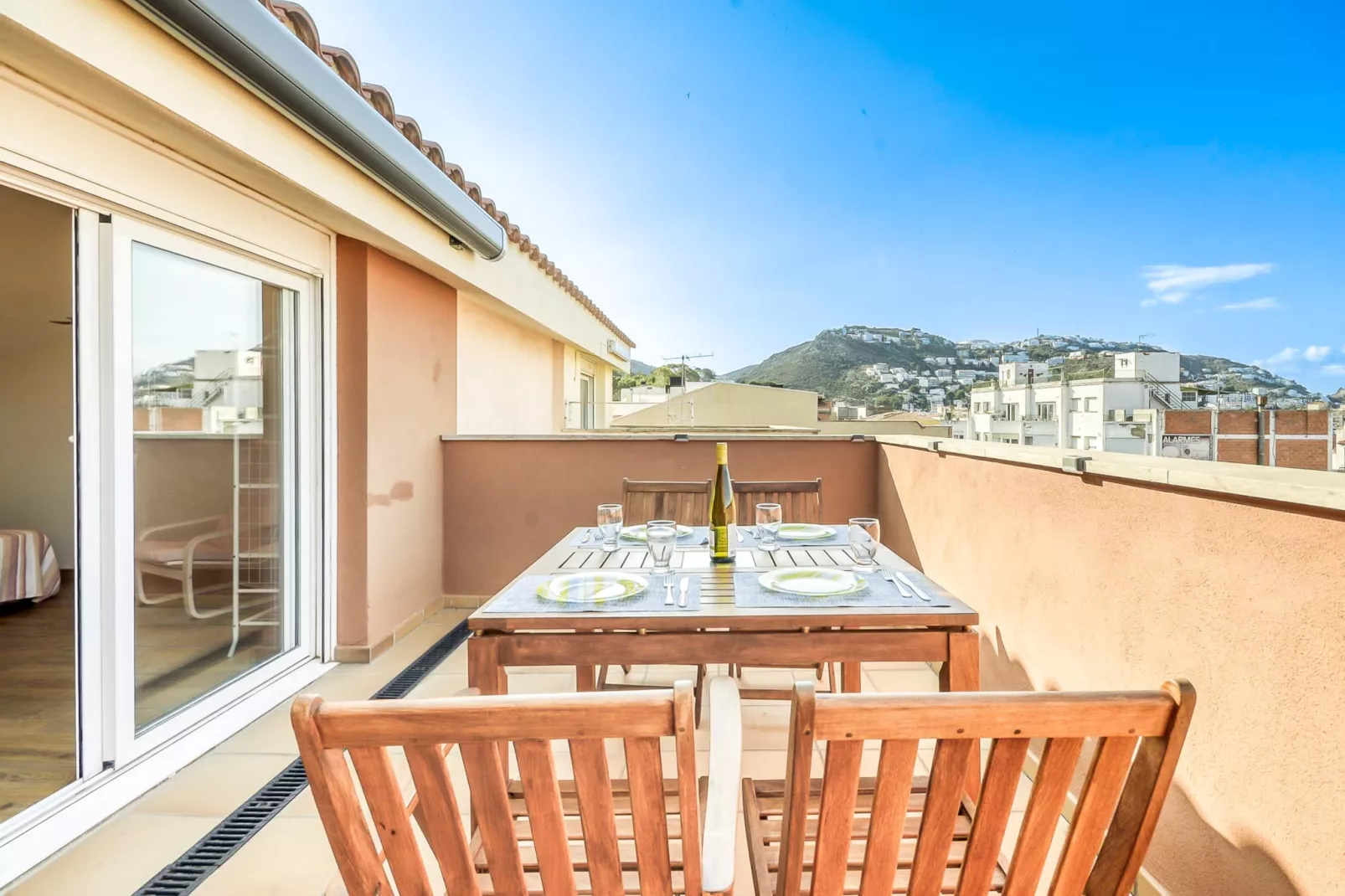 RAVAL DELS GRECS 16 Roses-Terrassenbalkon