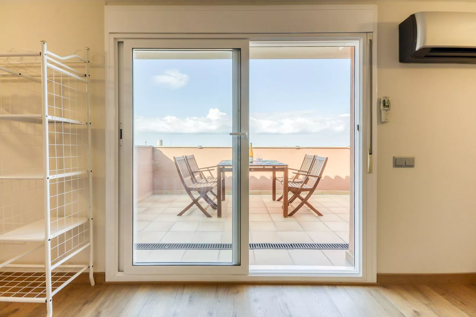 RAVAL DELS GRECS 16 Roses-Terrassenbalkon
