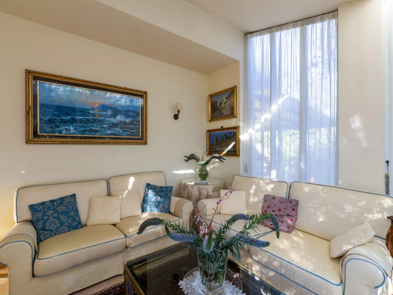 Villa degli Ulivi-Inside