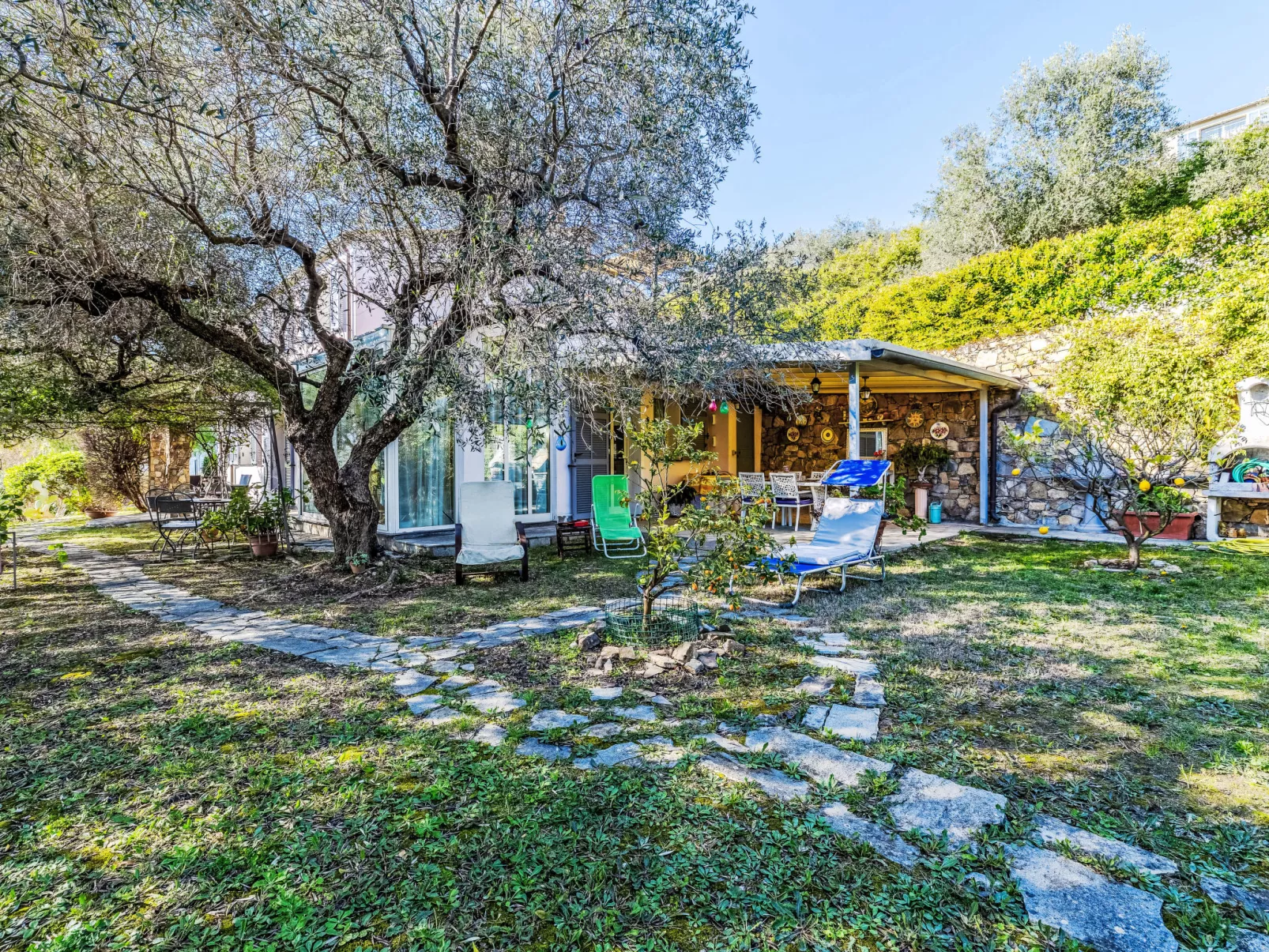 Villa degli Ulivi-Outside