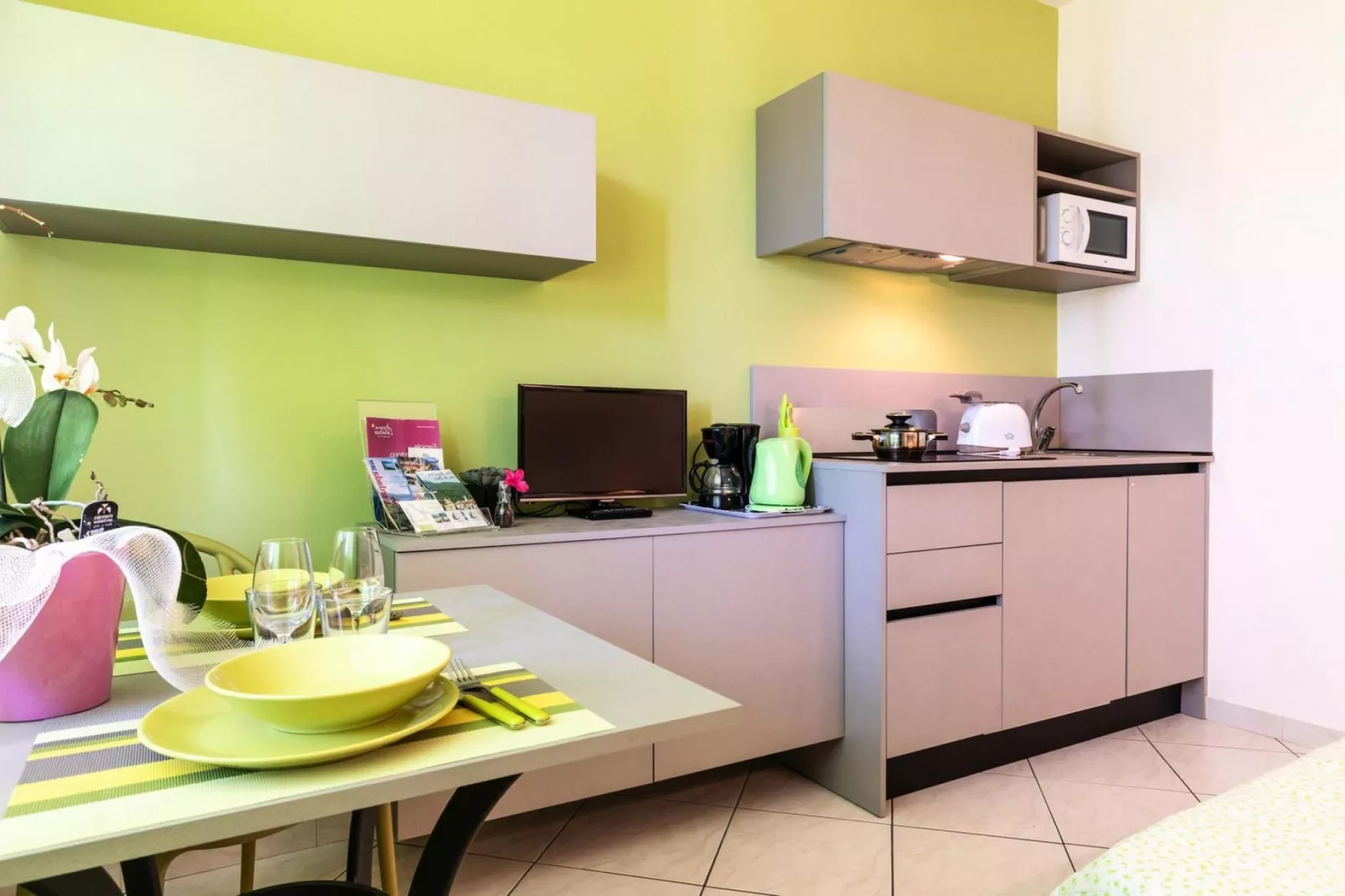 Residence Casa & Vela SRL, Oggebbio-Monolocale-Küche