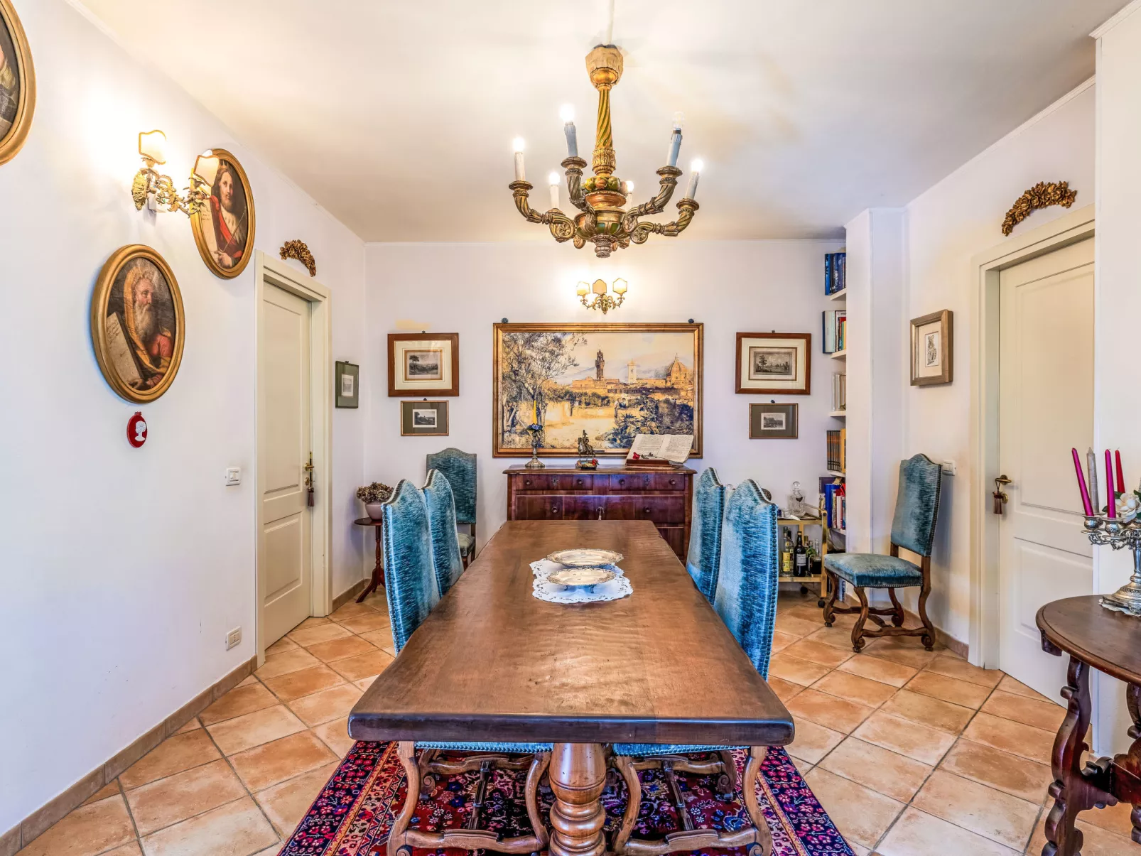 Villa degli Ulivi-Inside