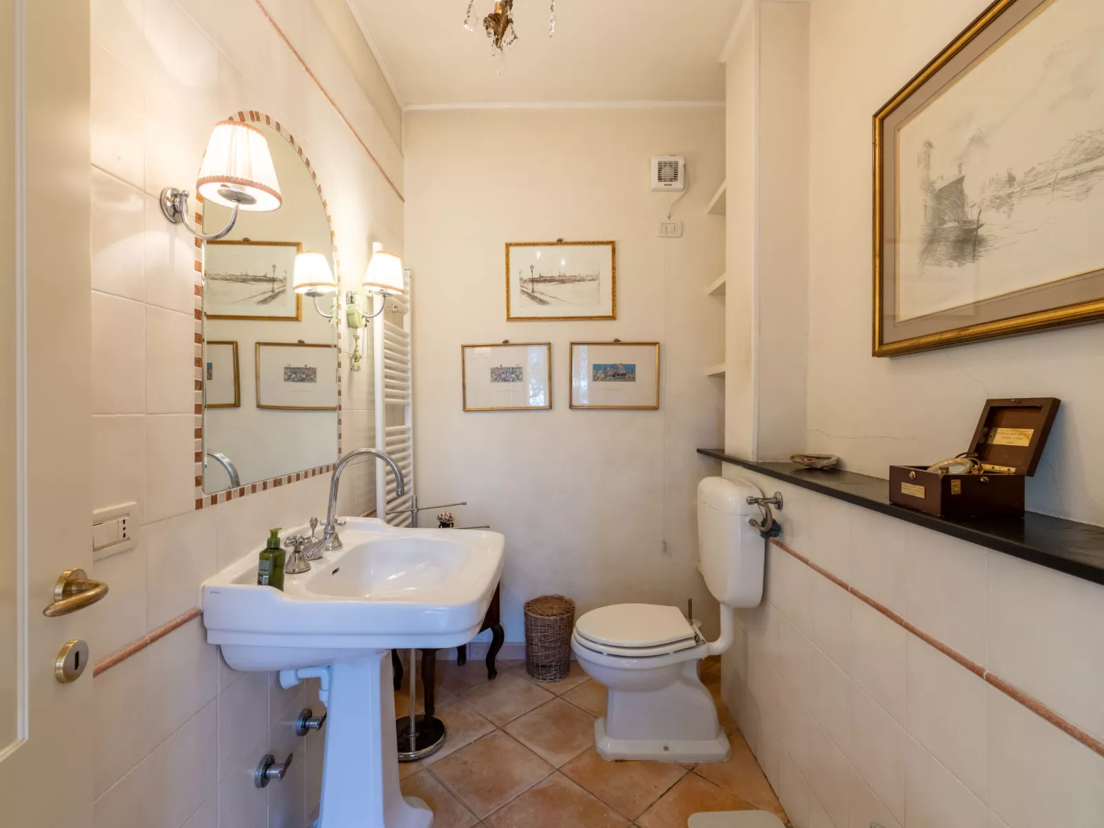 Villa degli Ulivi-Inside