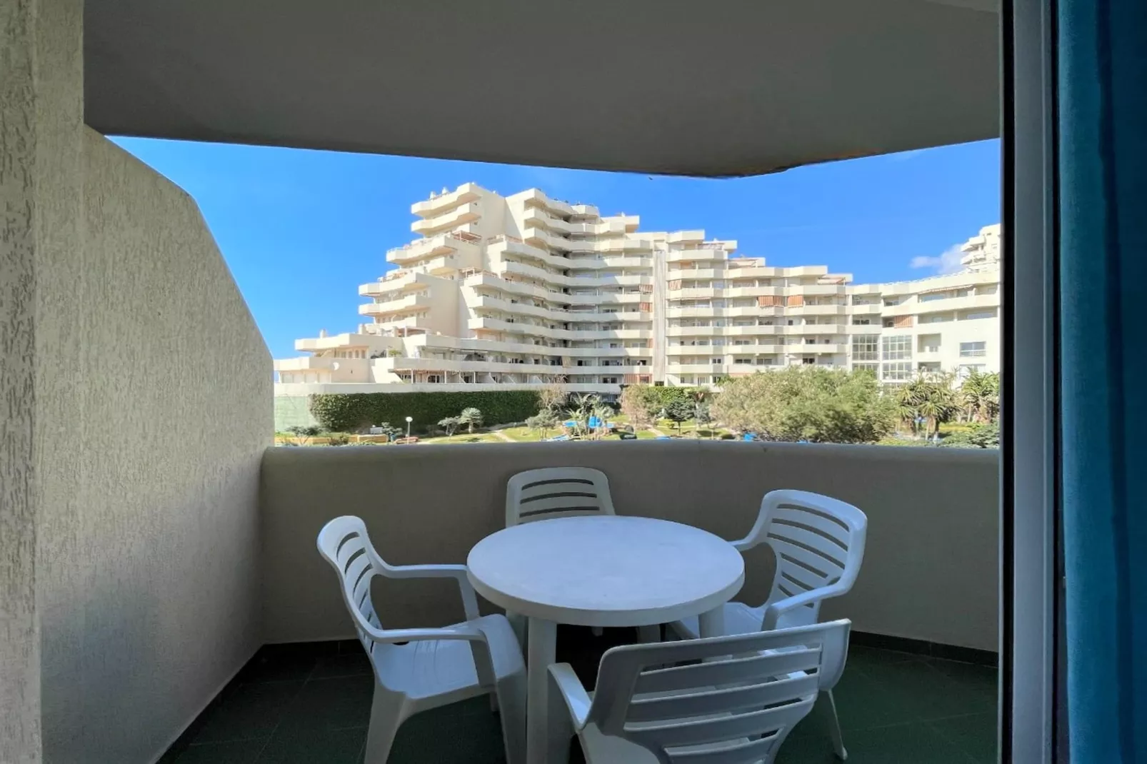 Apartamento con terraza 705-View summer
