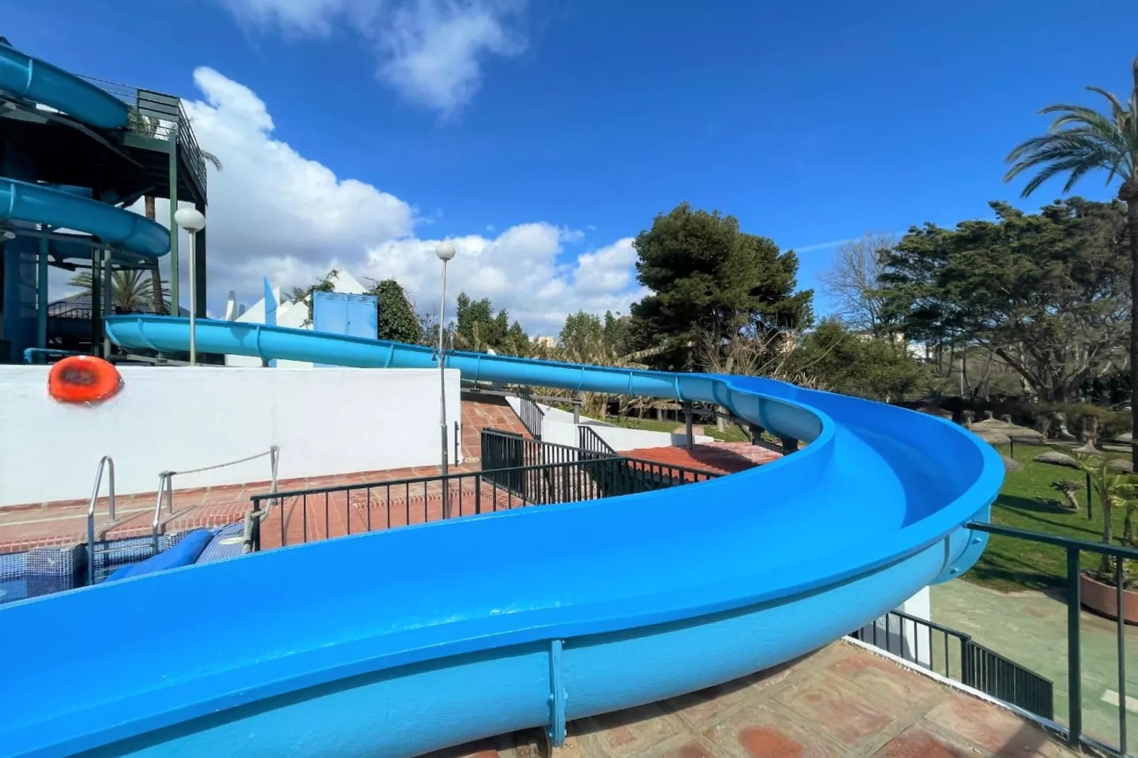 Apartamento con terraza 705-Facilities