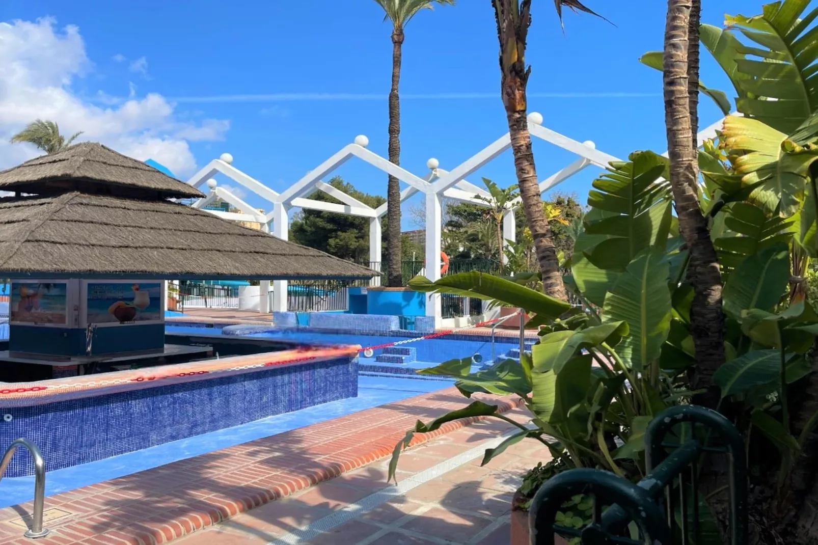Apartamento con terraza 705-Facilities