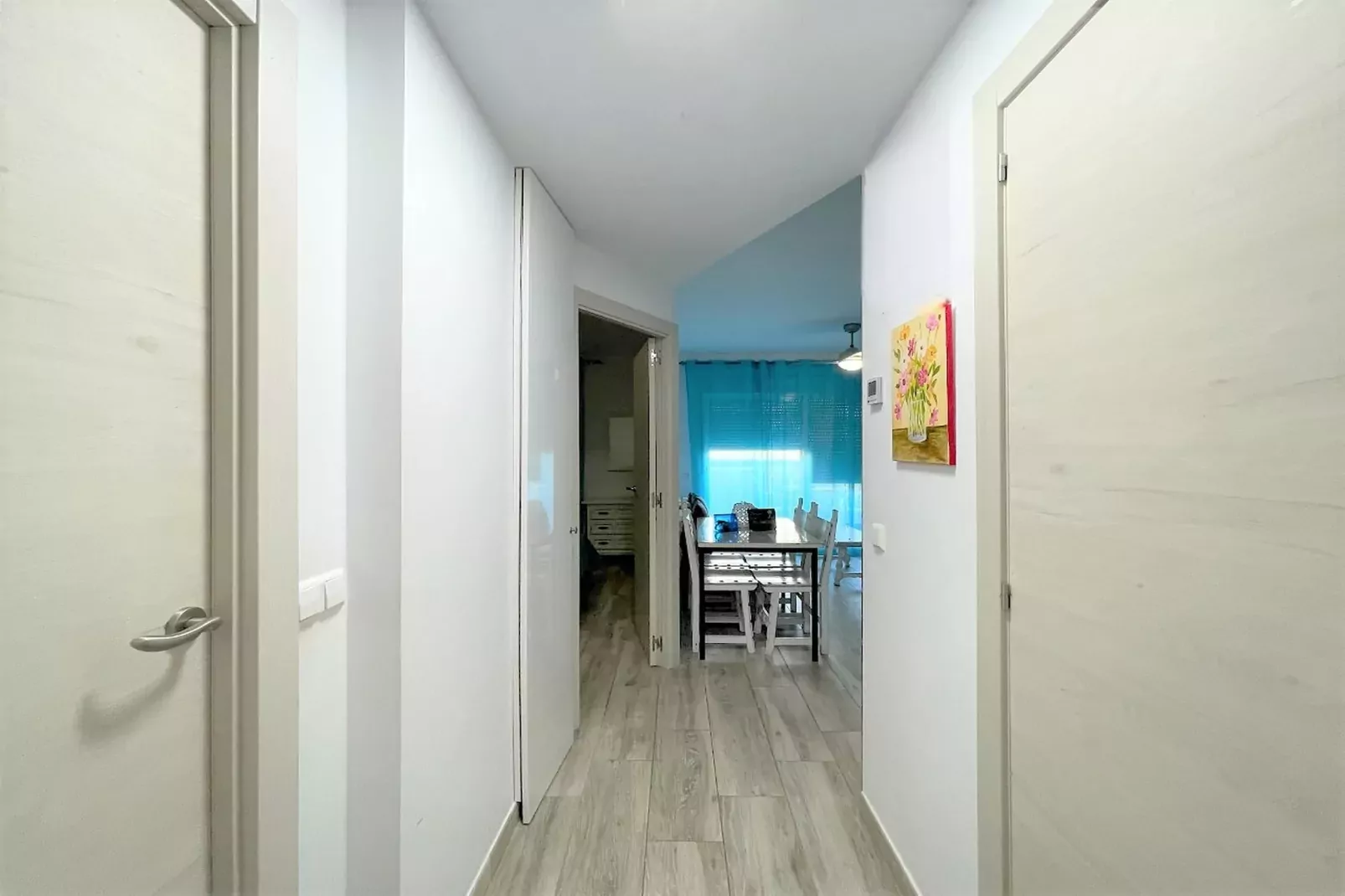 Apartamento con terraza y vistas 327-Landing