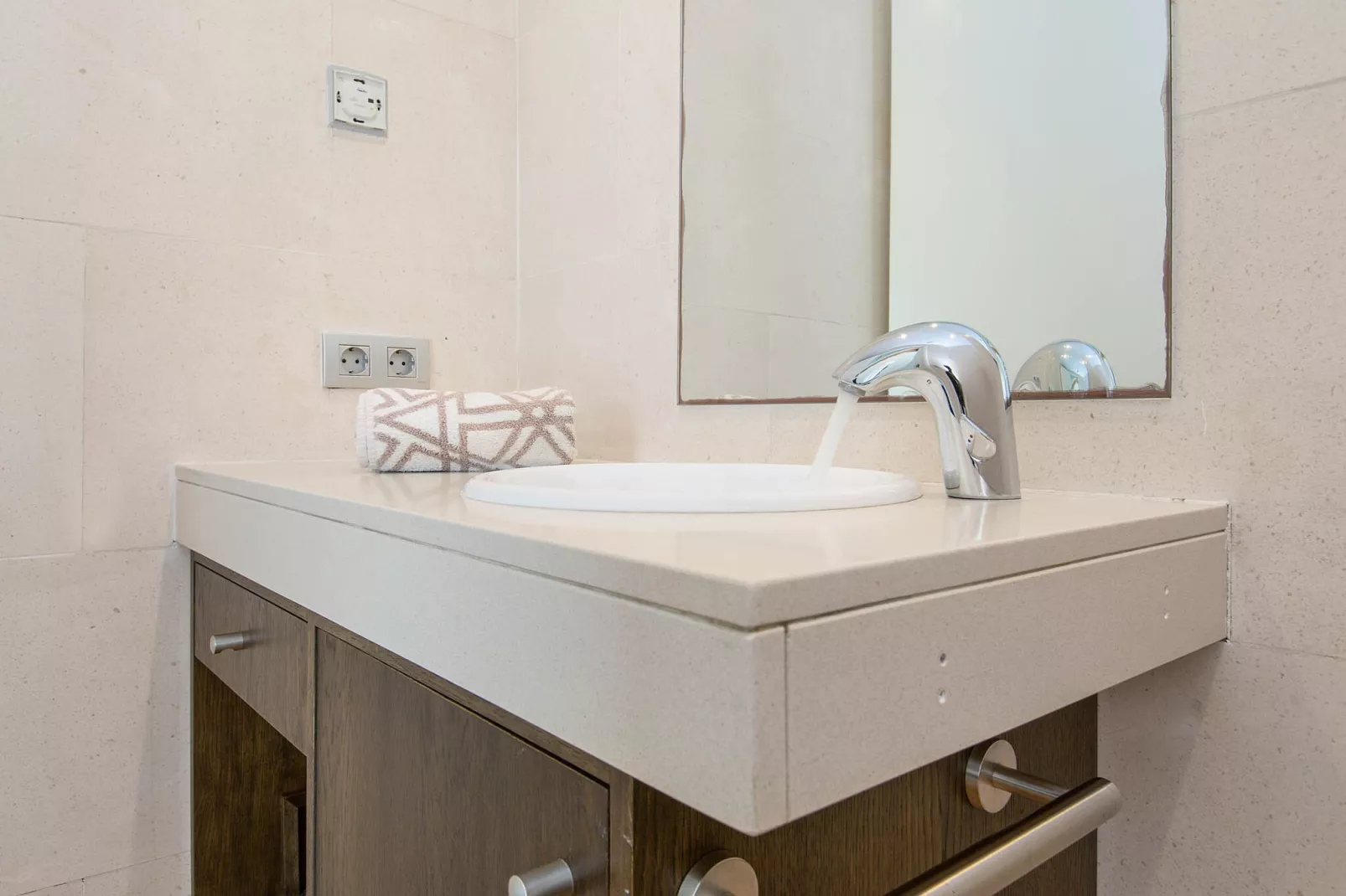 Cristina-Bathroom