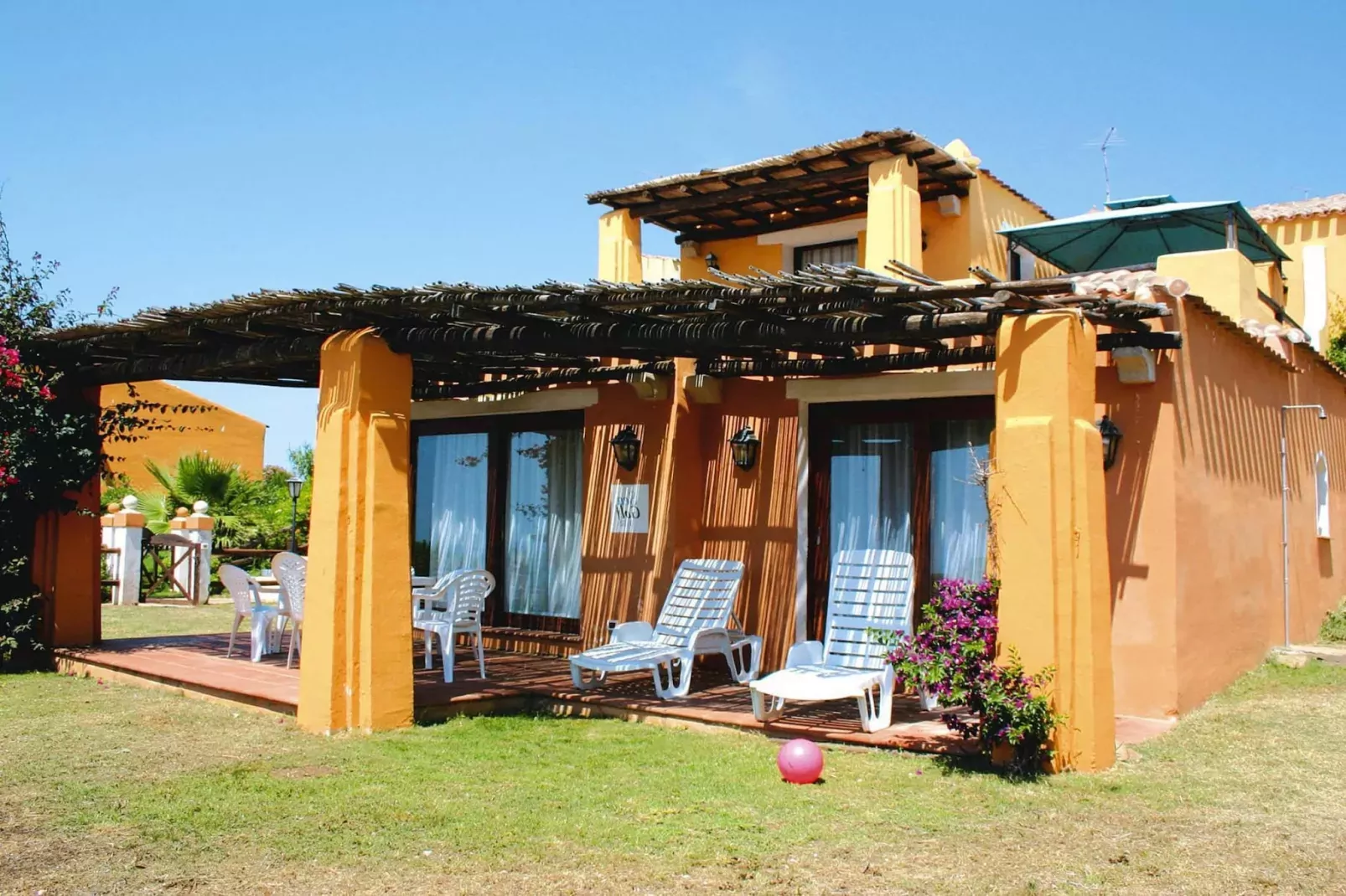 Holiday residence Sea Villas, Stintino-Villa 4-Exterior summer