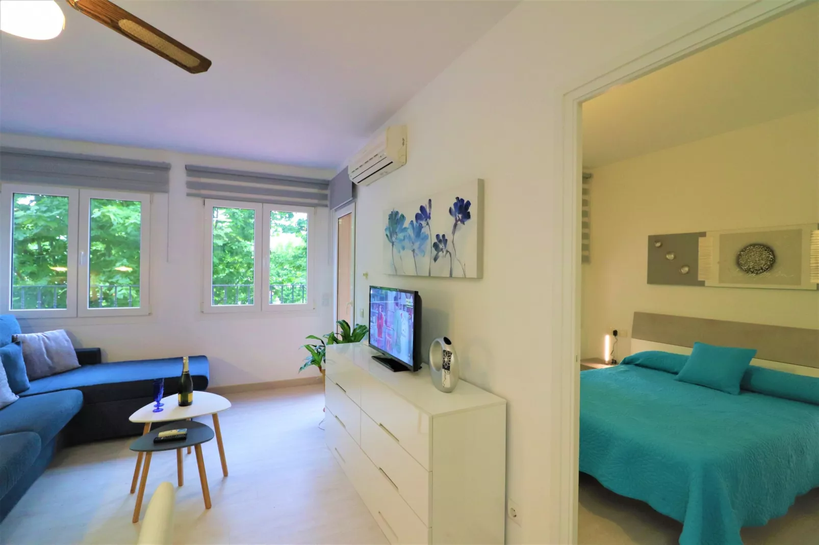 GRAN RESERVA  FLORES 19 12 Empuriabrava-Schlafzimmer