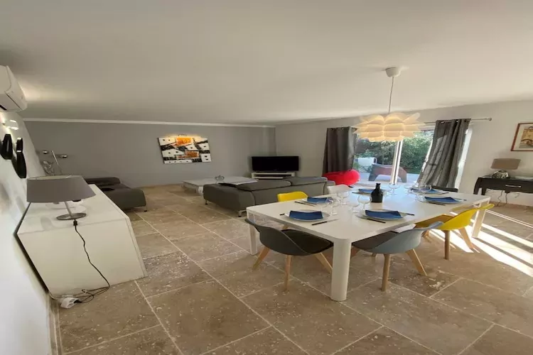 Villa La Treille-Salon