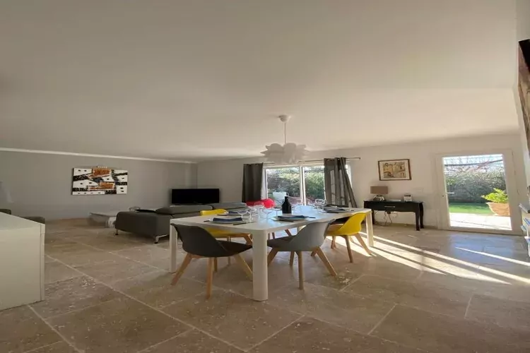 Villa La Treille-Salon