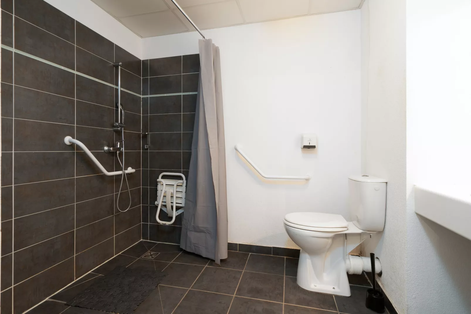 Cap Camargue B N 26 - 2P4-Bathroom