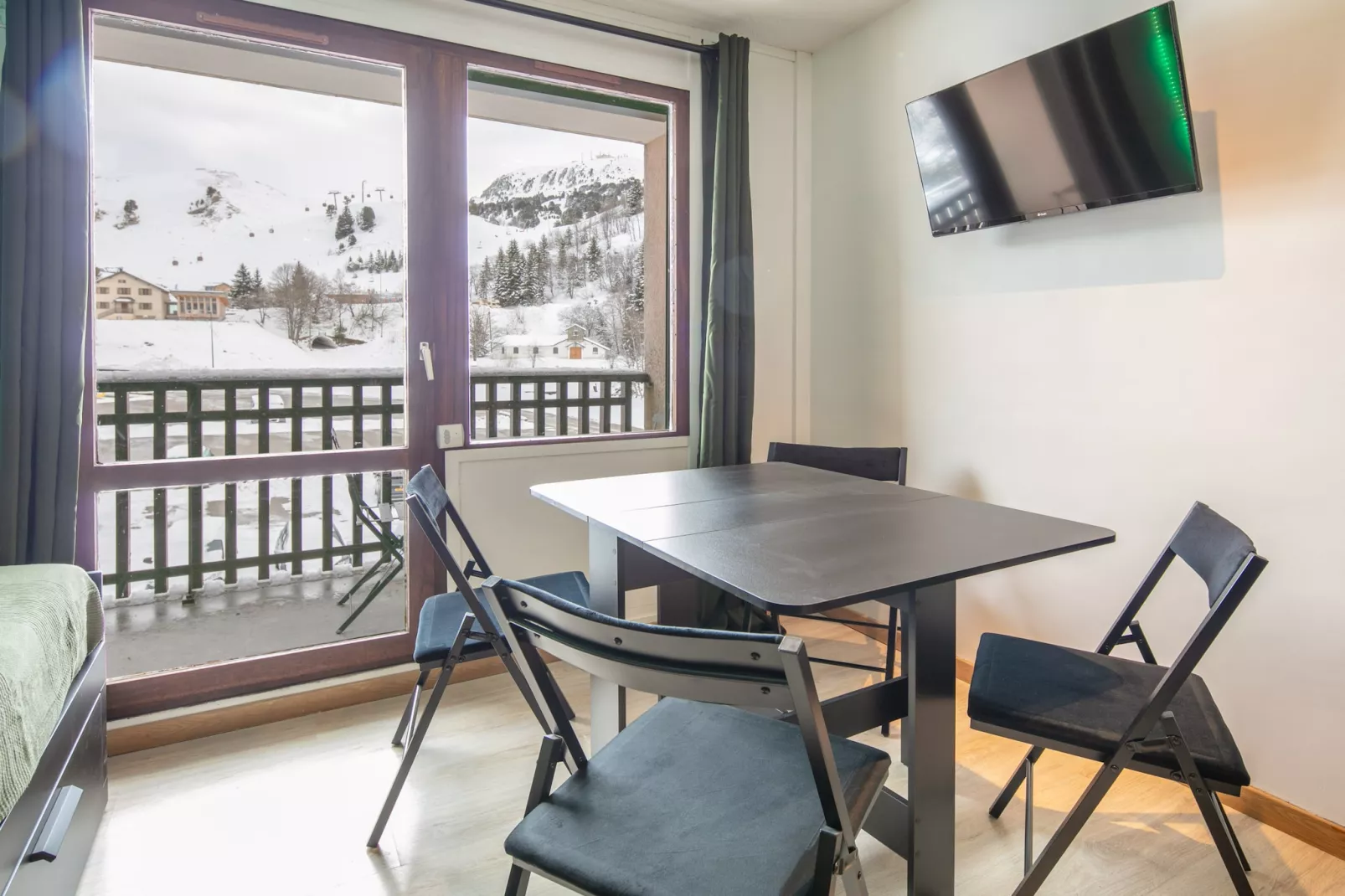 Le Vernon N°721 - ST4-Dining room