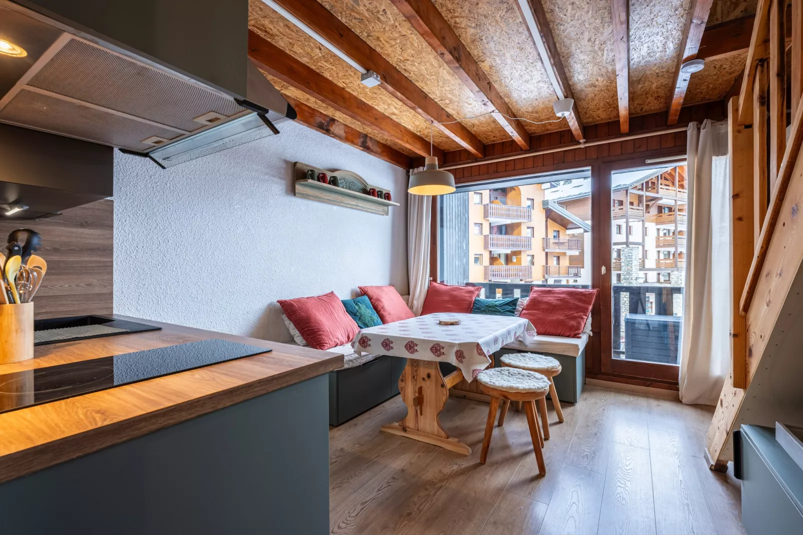 Le Doina 2 N°08 - ST5M-Living room
