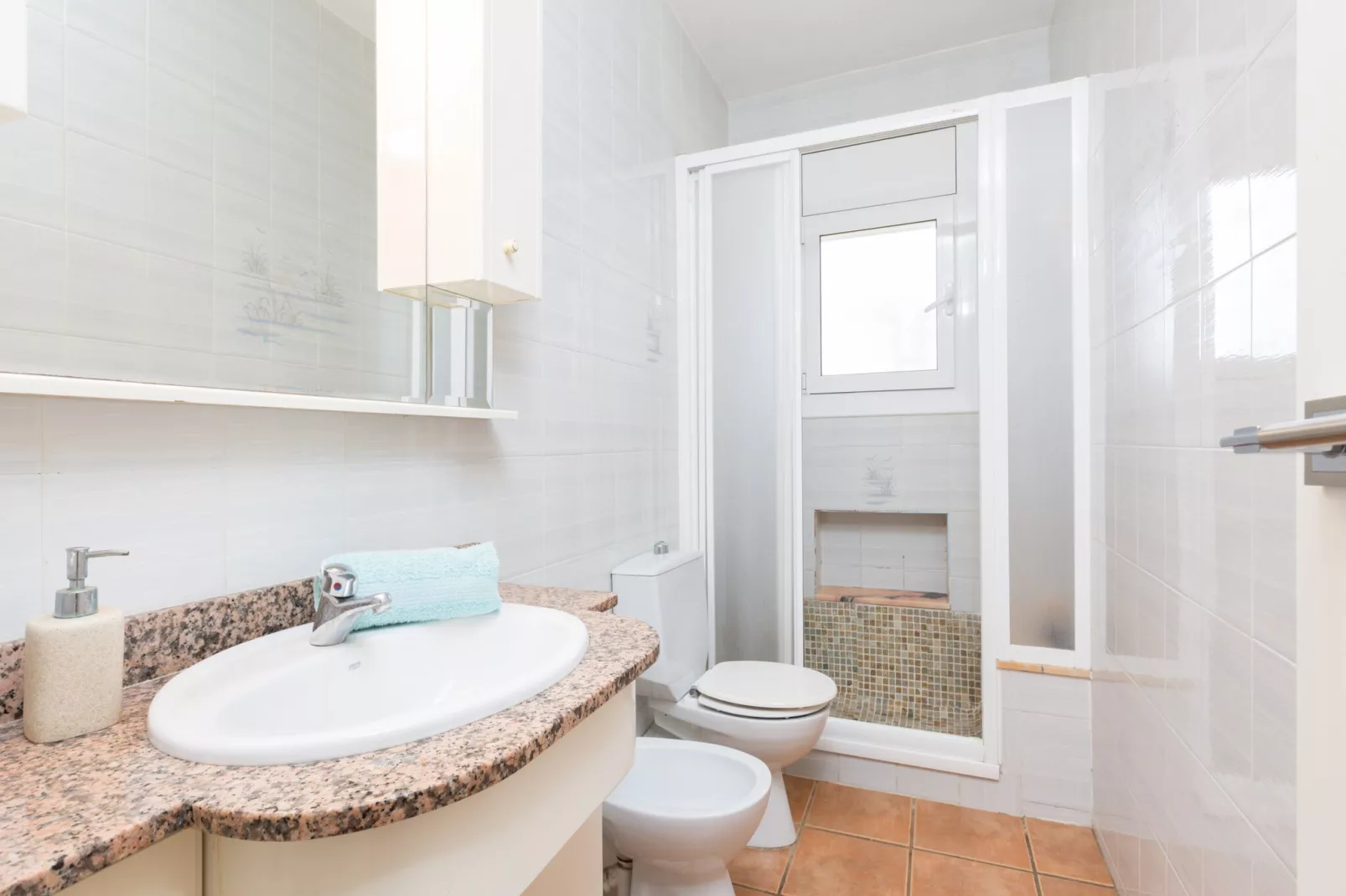 Fina-Bathroom
