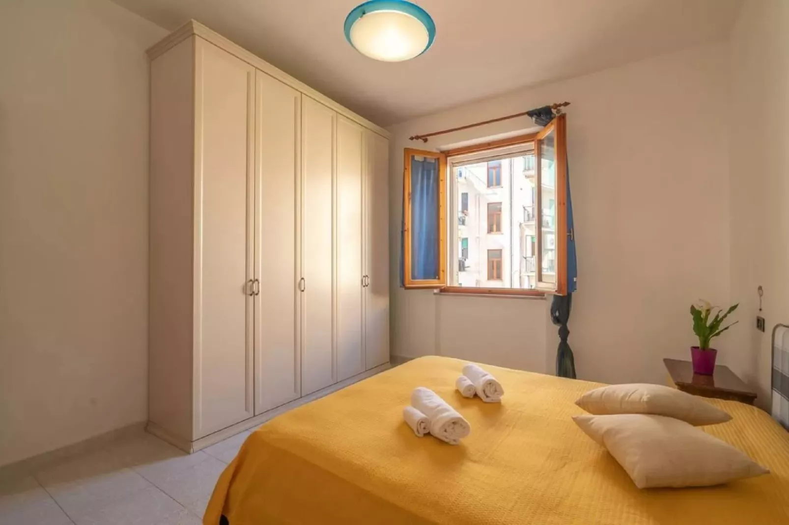 CASA MERISI-Bedroom