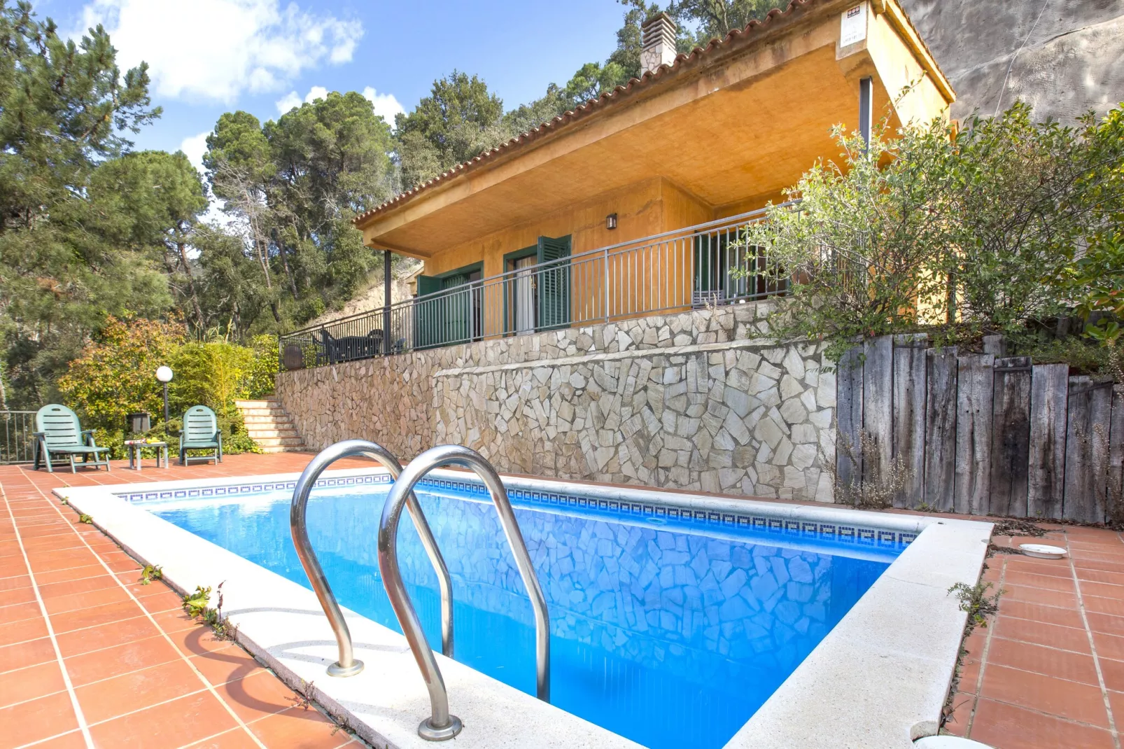 poolofhouse