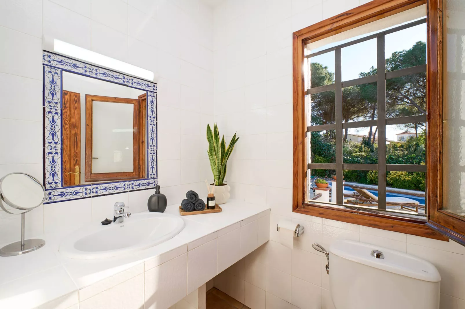 Serena-Bathroom