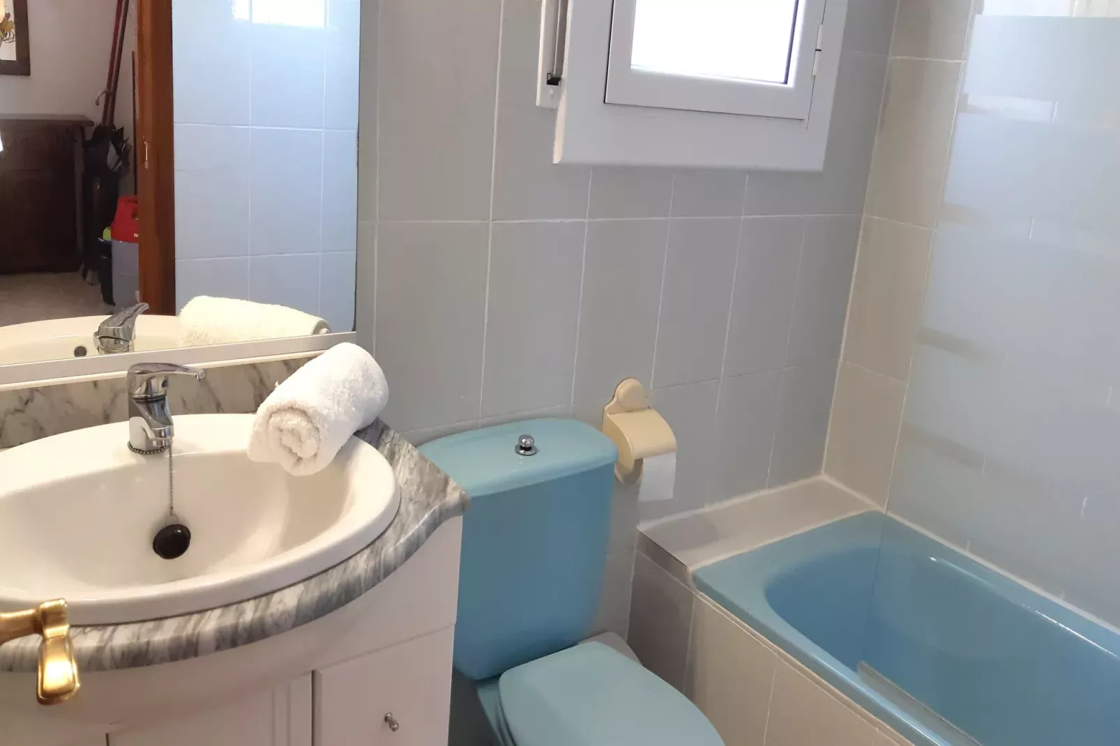 Julia-Bathroom