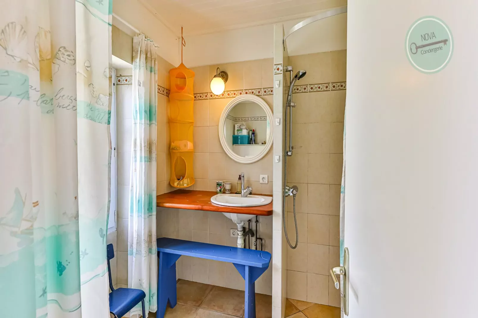 Charmante maison vendéenne-Bathroom