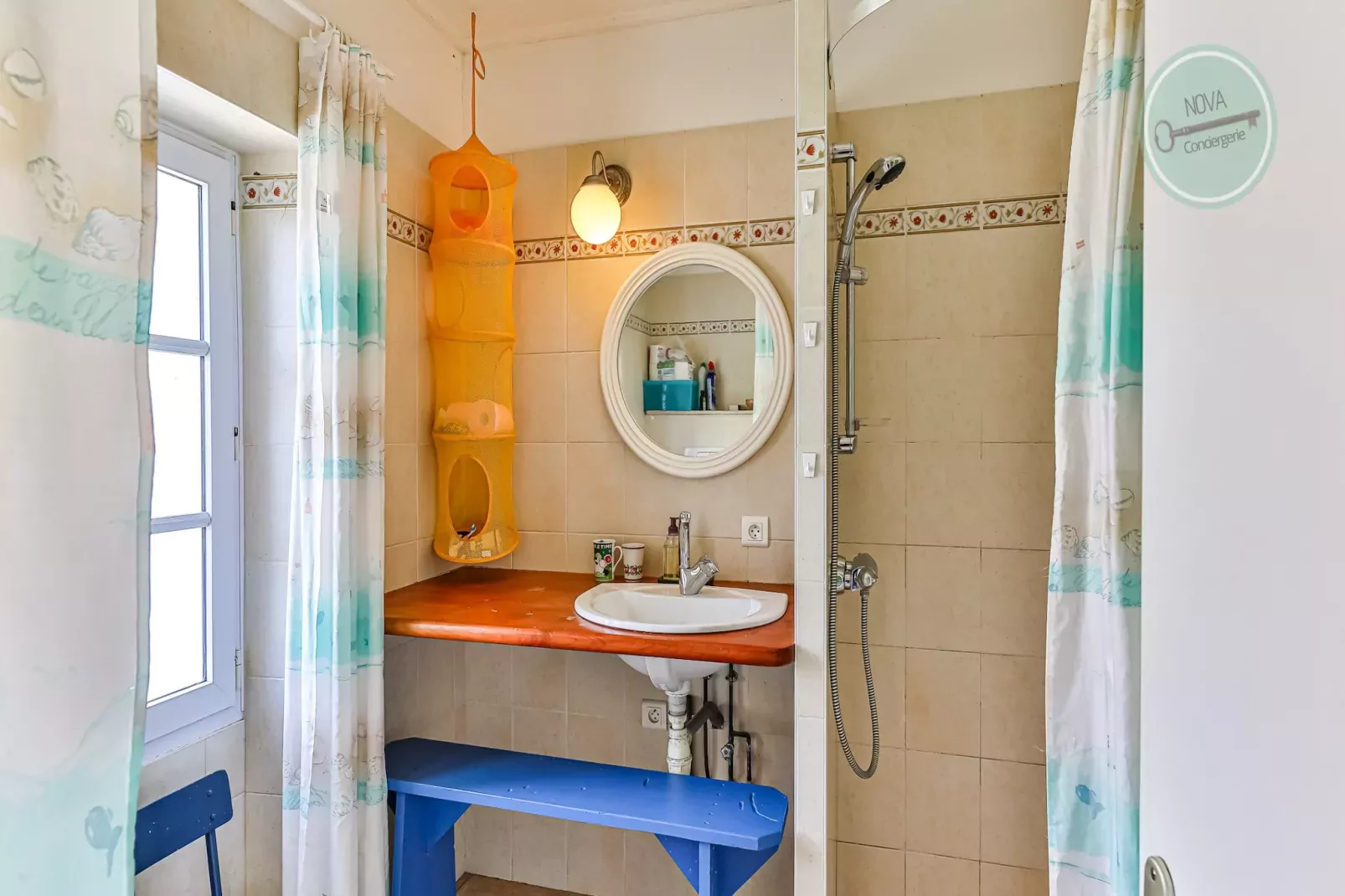 Charmante maison vendéenne-Bathroom