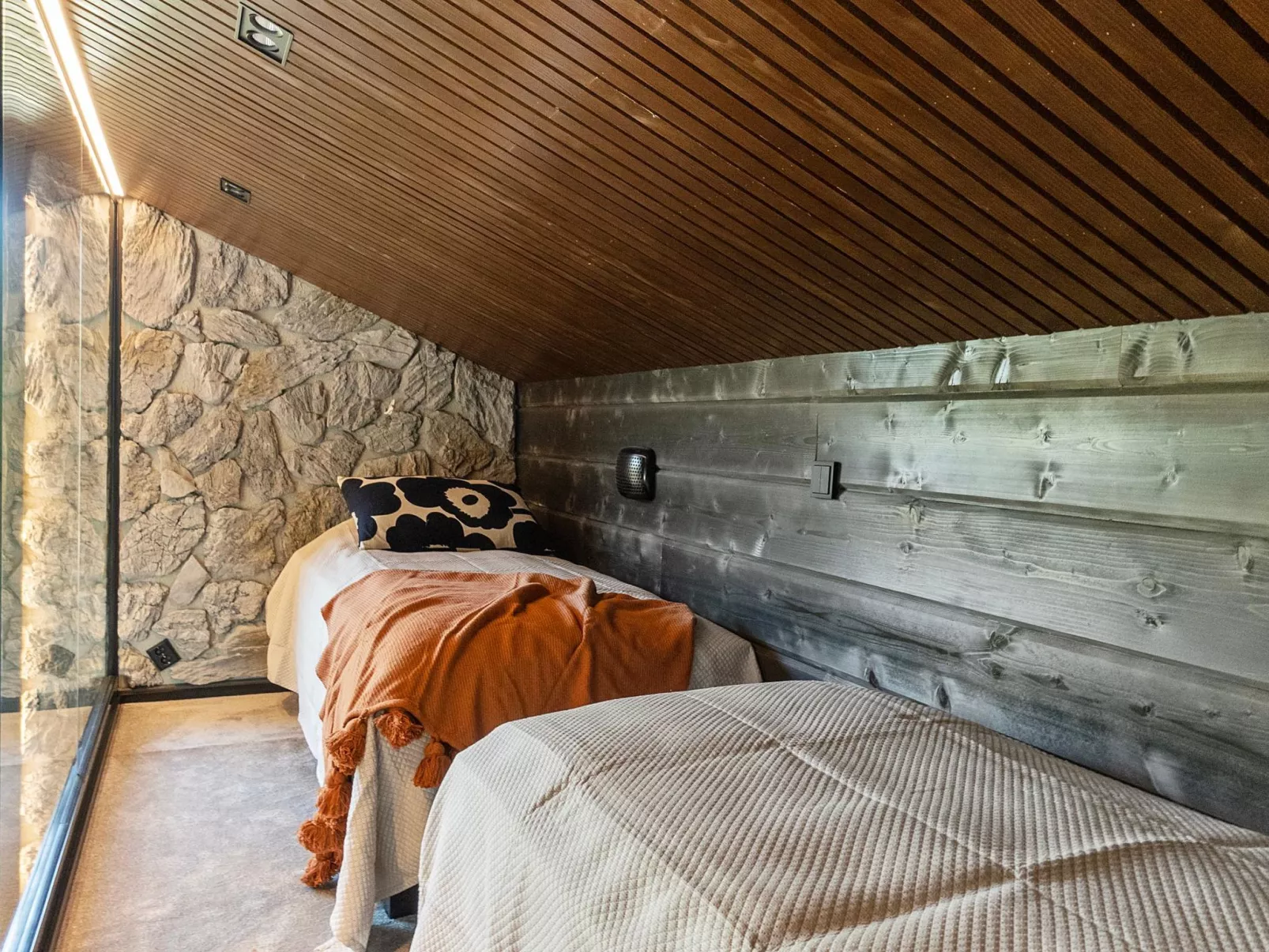 Villa komia iso-Inside
