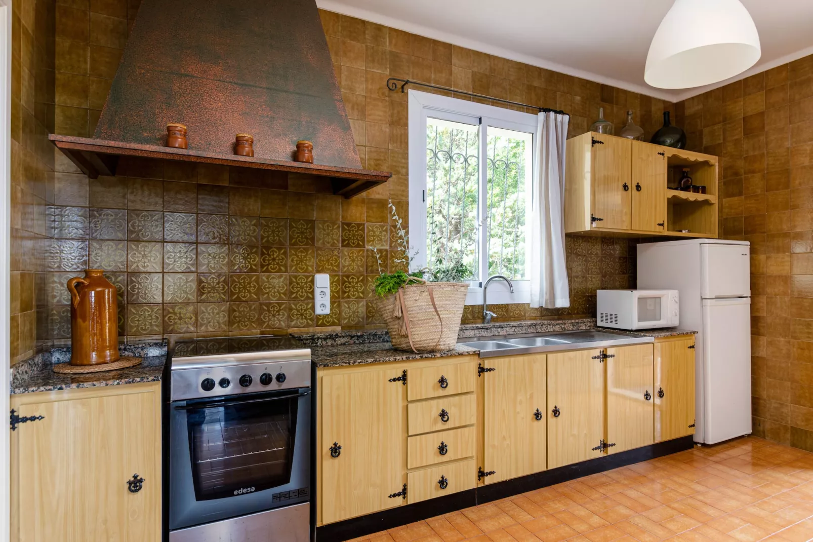 YourHouse Can Marquesi-Kitchen