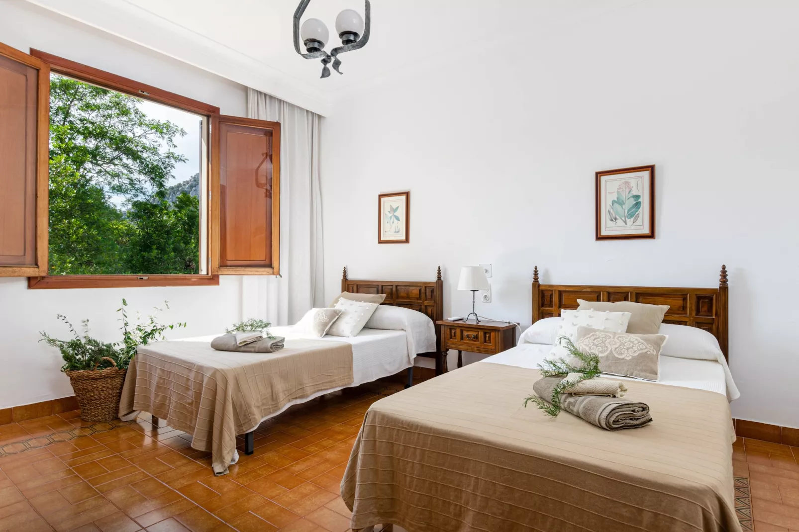 YourHouse Can Marquesi-Bedroom