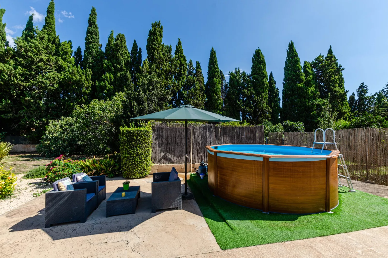 poolofhouse